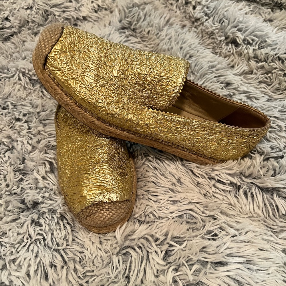Stuart Weitzman gold leather espadrilles